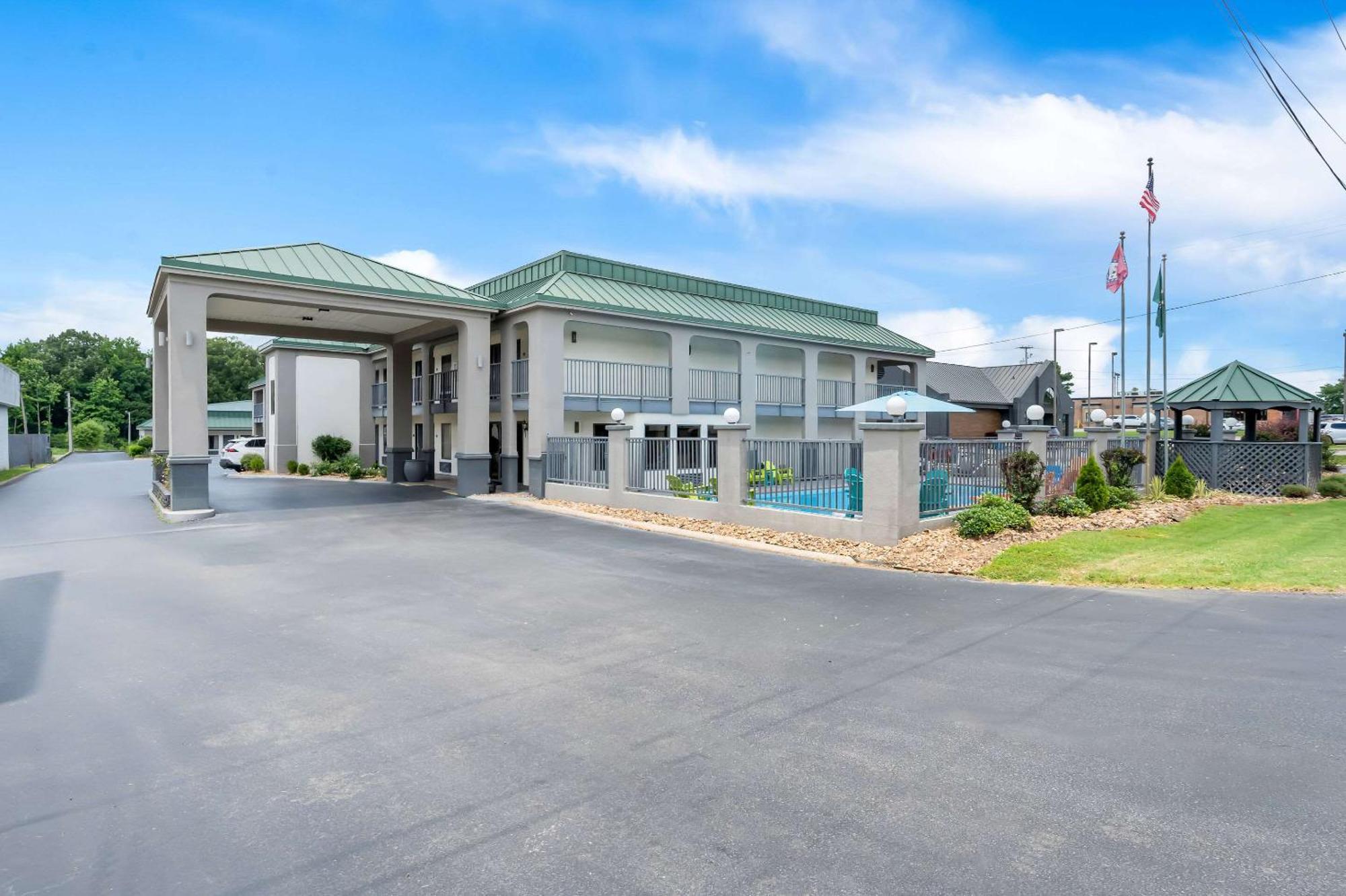 Quality Inn & Suites Monticello Exterior foto